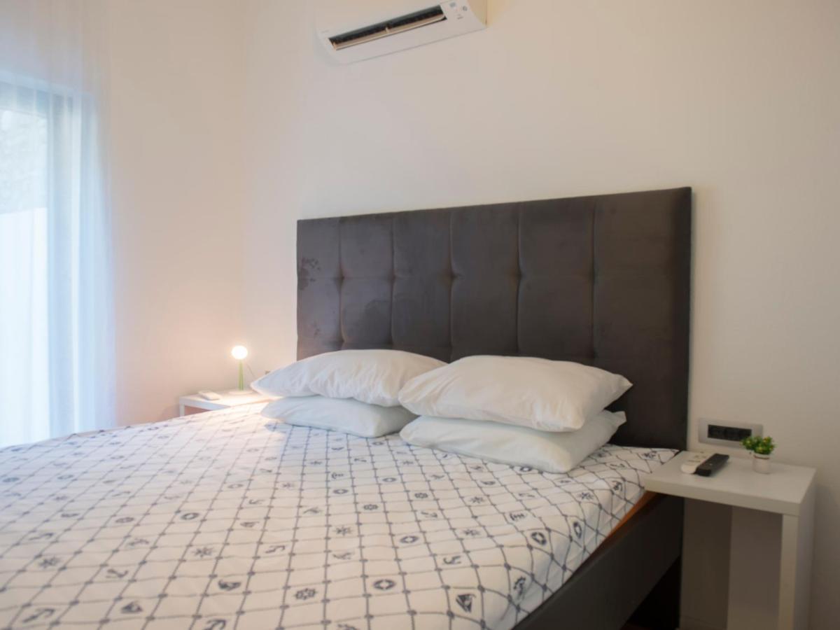 Apartments Windrose Kotor Eksteriør bilde