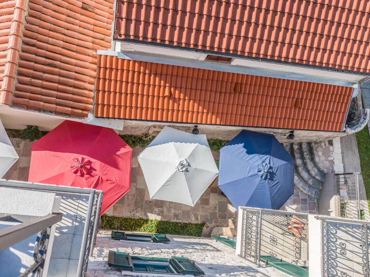 Apartments Windrose Kotor Eksteriør bilde