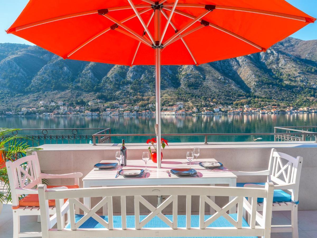 Apartments Windrose Kotor Eksteriør bilde